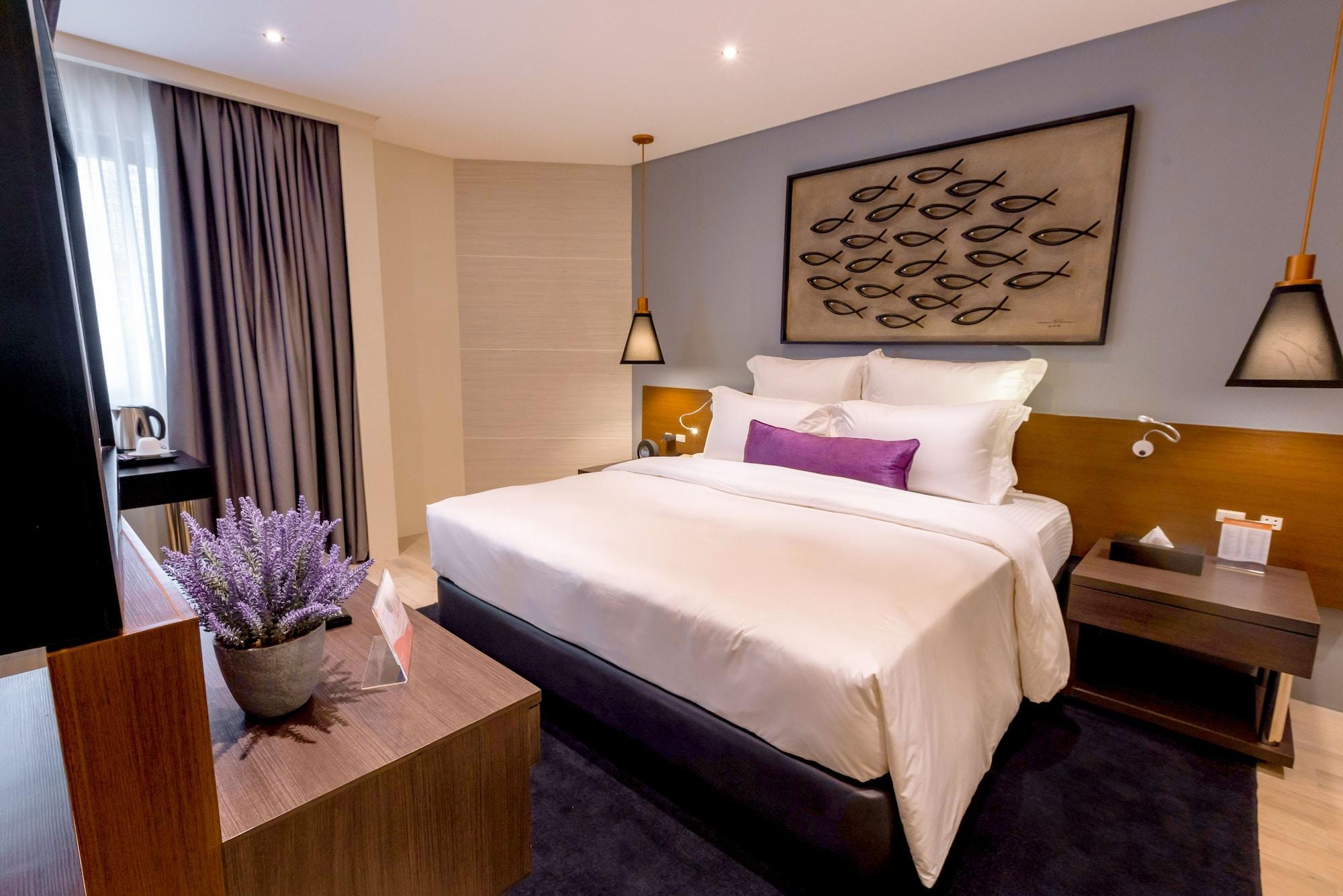 Coro Hotel Makati City Exteriér fotografie