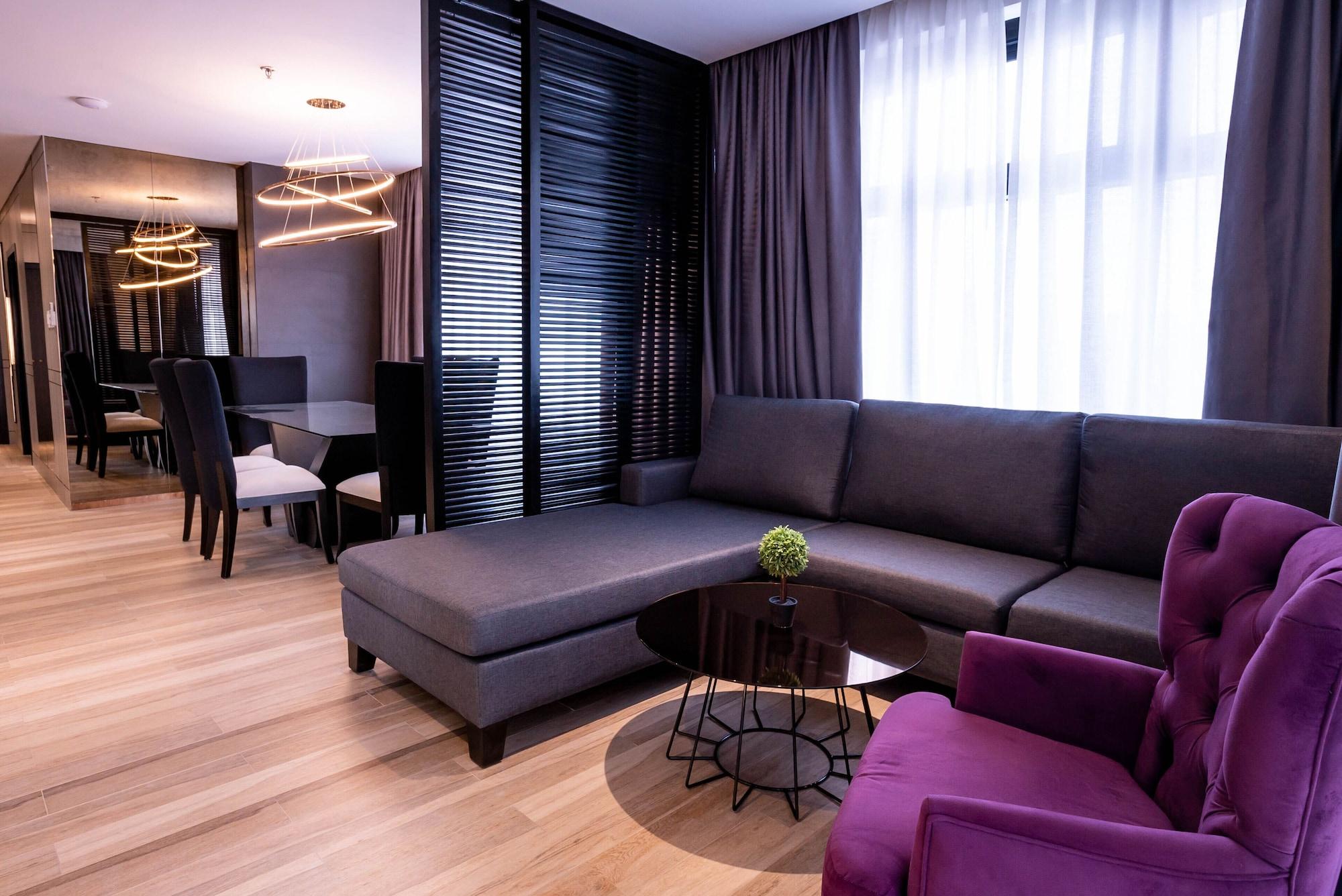 Coro Hotel Makati City Exteriér fotografie
