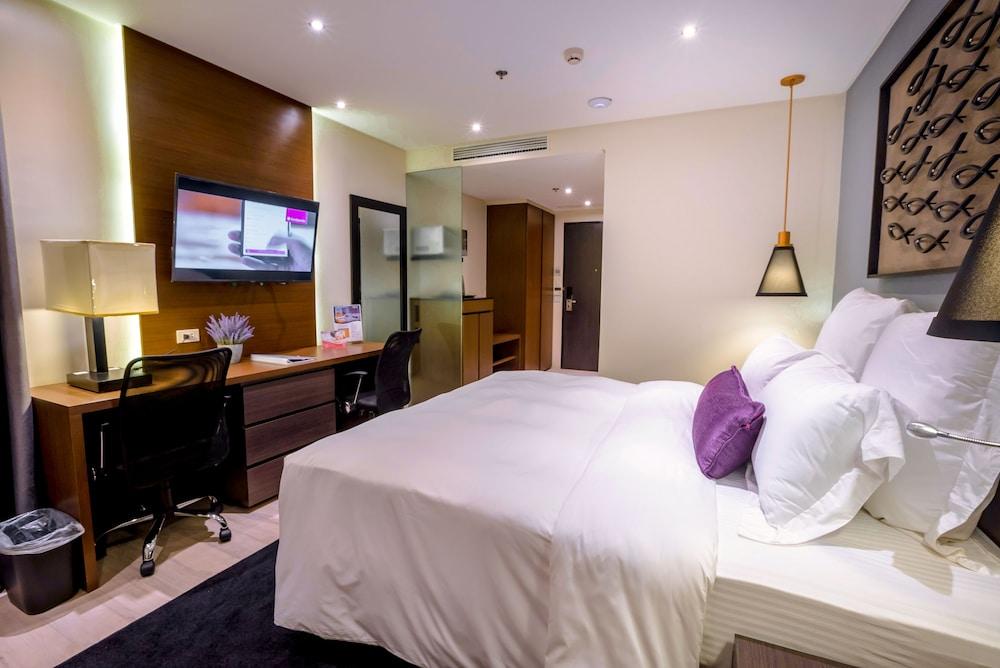 Coro Hotel Makati City Exteriér fotografie